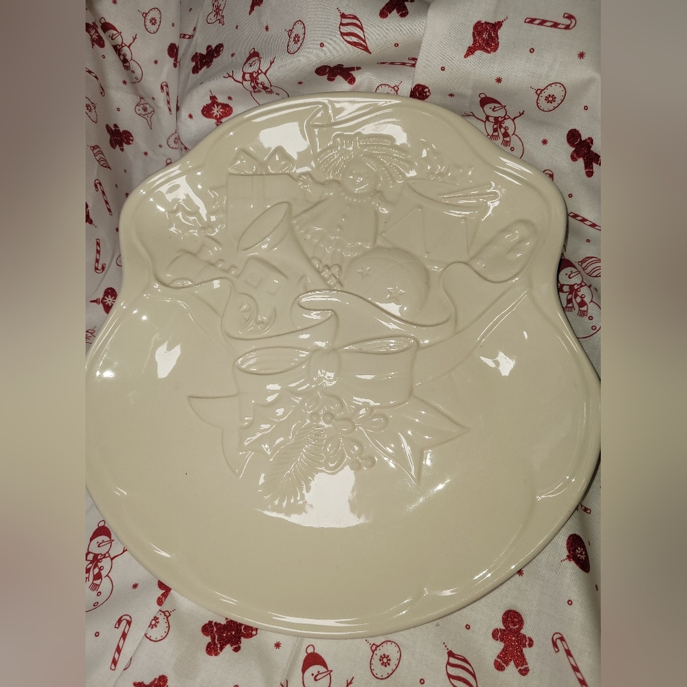 Pfaltzgraff Santa's Toy Sack Embossed Cookie Platter